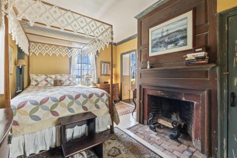 88 Bath Road Wiscasset ME 04578