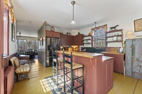 88 Bath Road Wiscasset ME 04578