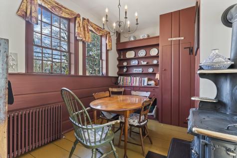 88 Bath Road Wiscasset ME 04578