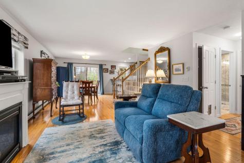 9 Roseberry Lane Kittery ME 03904