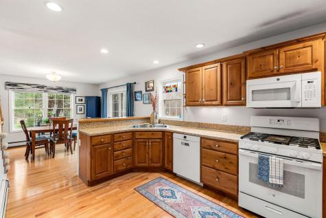 9 Roseberry Lane Kittery ME 03904