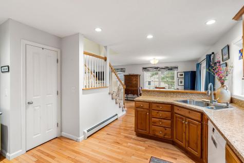 9 Roseberry Lane Kittery ME 03904