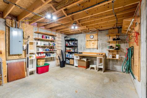 9 Roseberry Lane Kittery ME 03904