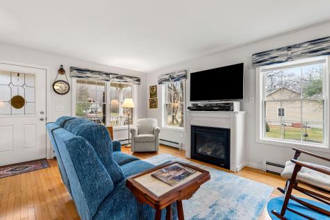 9 Roseberry Lane Kittery ME 03904