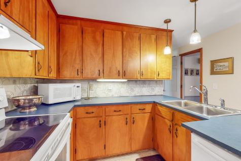 106 Lindsay Road York ME 03909