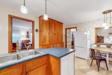 106 Lindsay Road York ME 03909