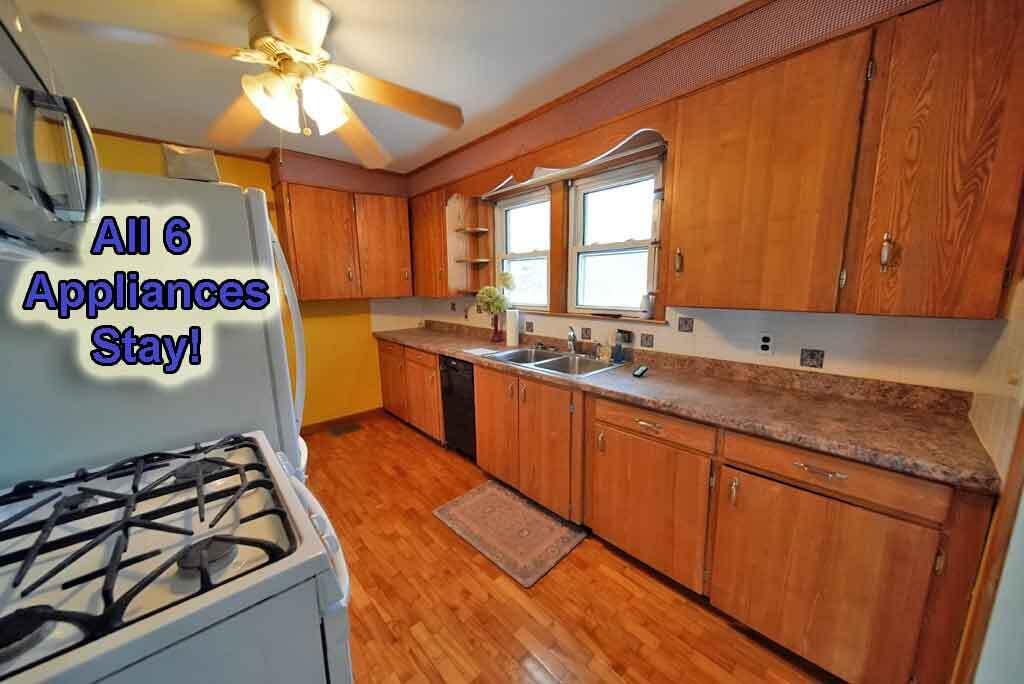 20 Cleaves Street Crystal ME 04747