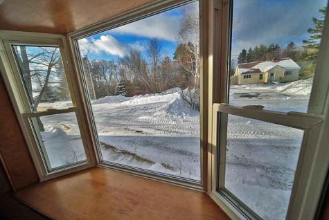 20 Cleaves Street Crystal ME 04747