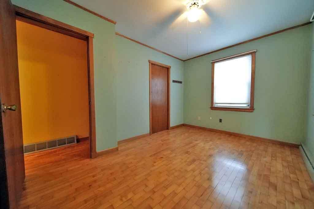 20 Cleaves Street Crystal ME 04747