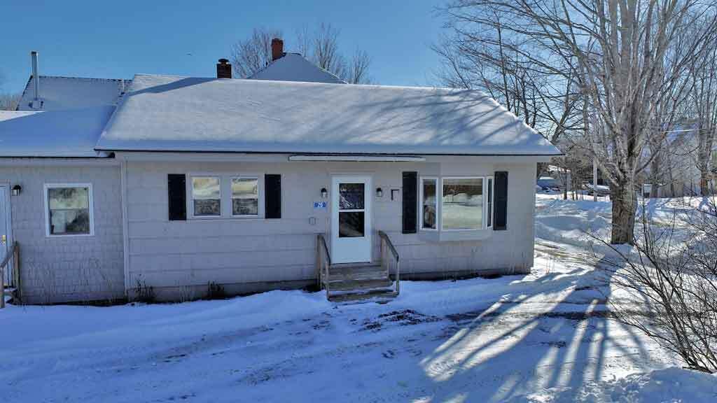 20 Cleaves Street Crystal ME 04747