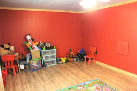 1087 Hallowell Litchfield Road West Gardiner ME 04345