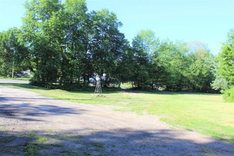 1087 Hallowell Litchfield Road West Gardiner ME 04345