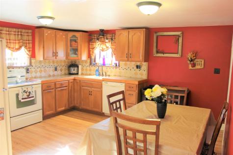 1087 Hallowell Litchfield Road West Gardiner ME 04345