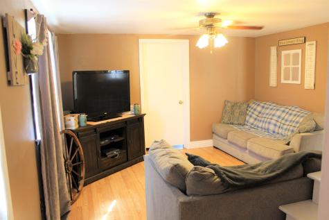1087 Hallowell Litchfield Road West Gardiner ME 04345