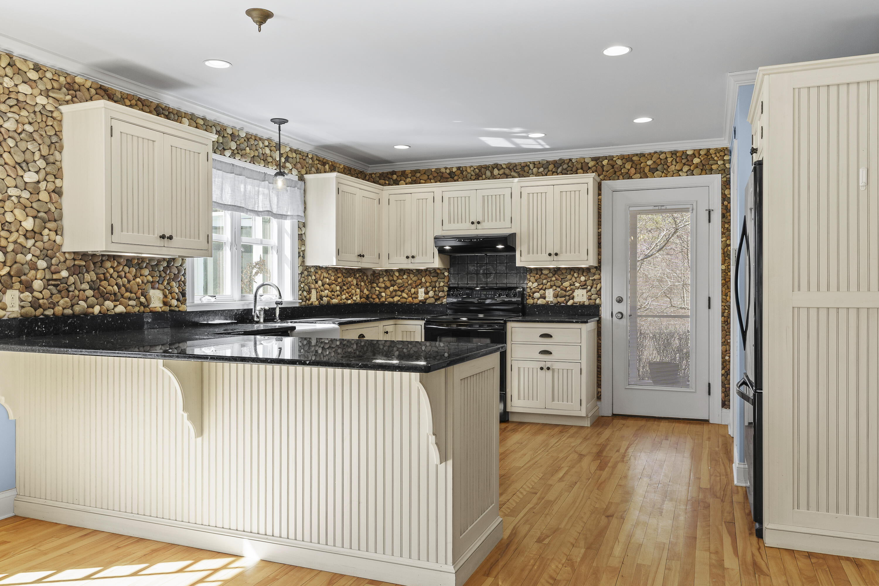 17 Clam Cove Drive Rockport ME 04856