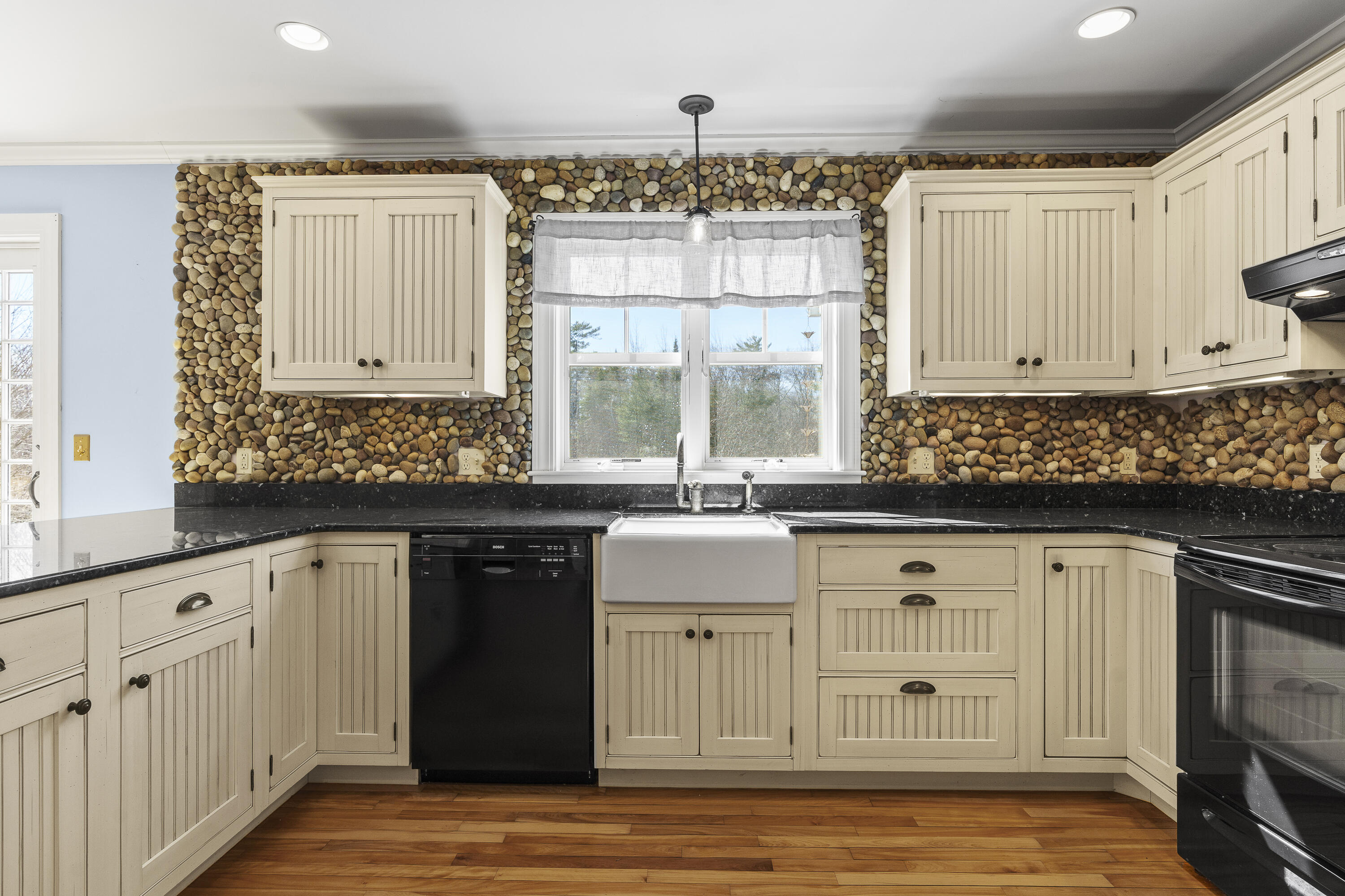 17 Clam Cove Drive Rockport ME 04856