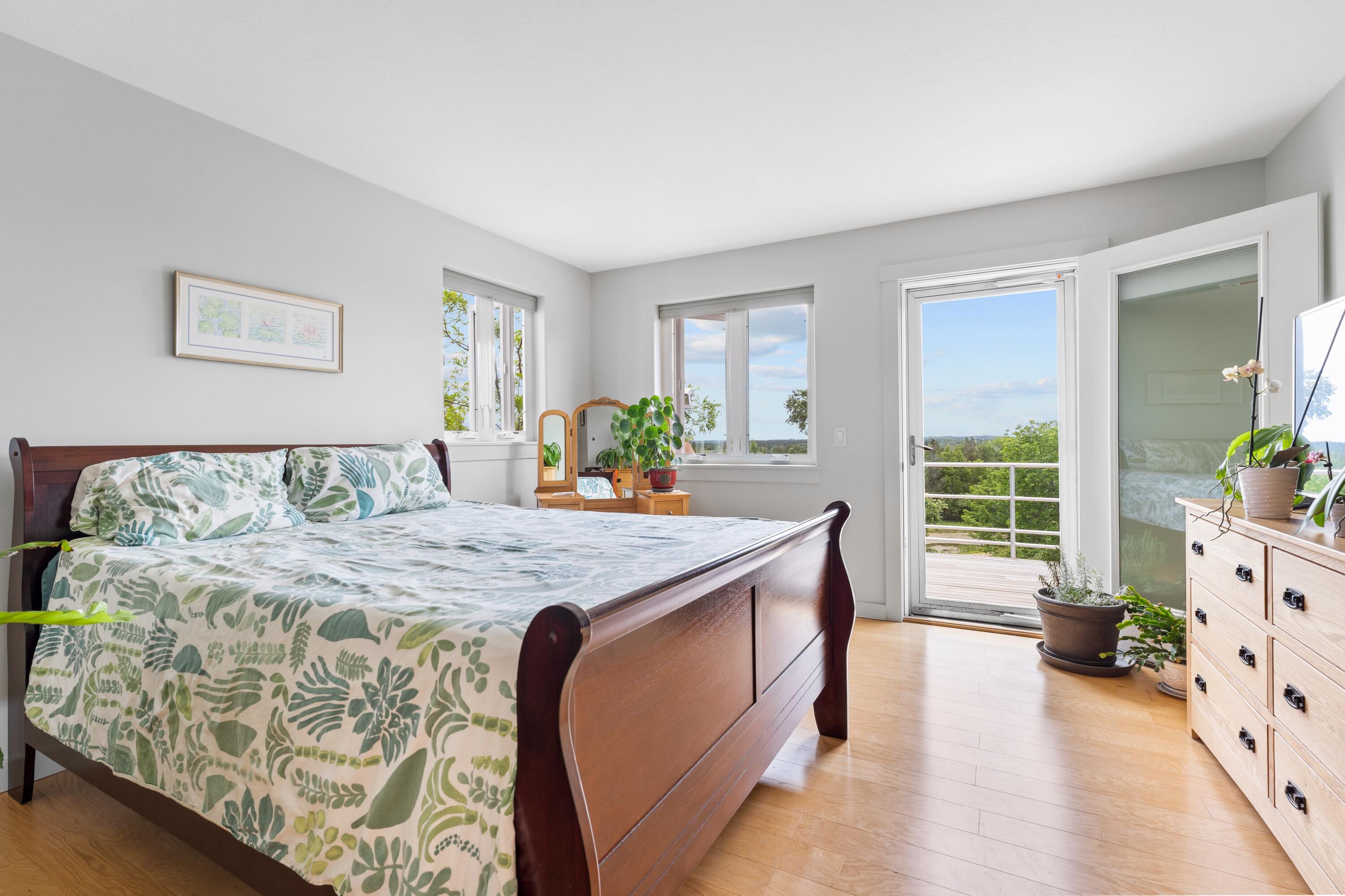 197 N Shore Road North Haven ME 04853