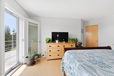 197 N Shore Road North Haven ME 04853