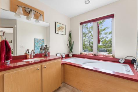 197 N Shore Road North Haven ME 04853