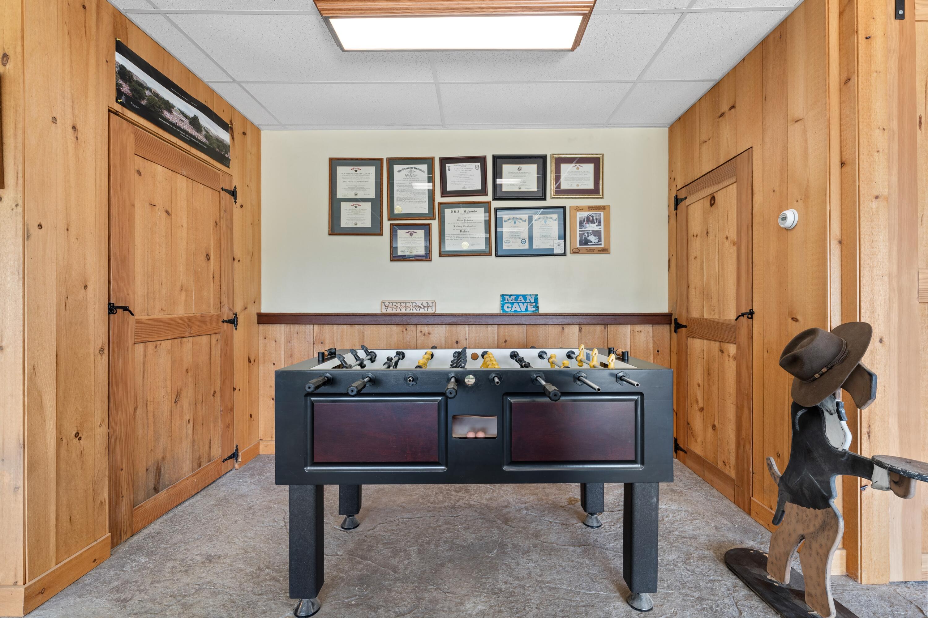 197 N Shore Road North Haven ME 04853