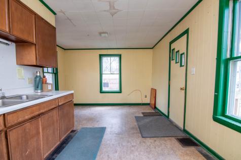 27 Reservoir Avenue Lewiston ME 04240