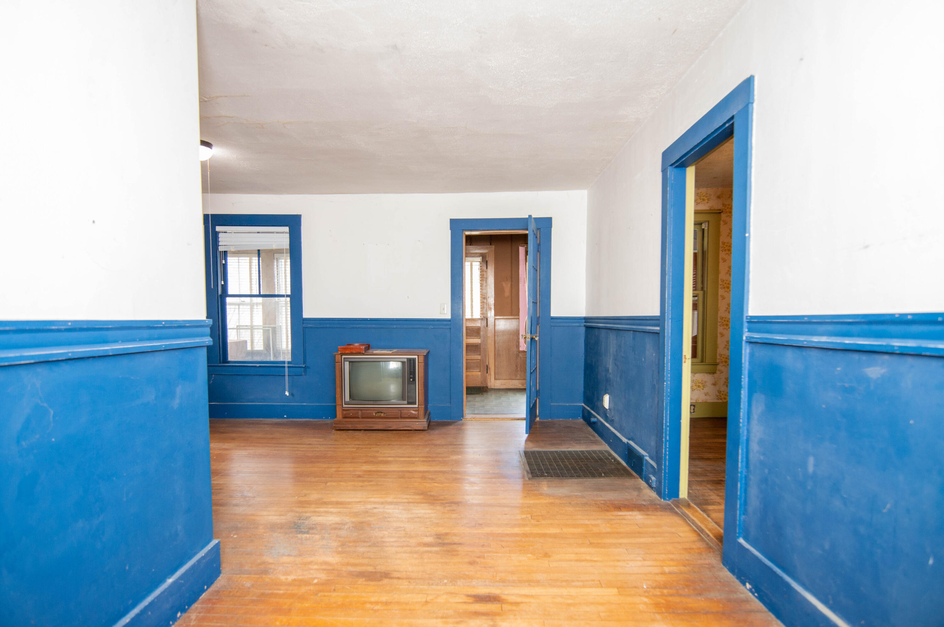 27 Reservoir Avenue Lewiston ME 04240