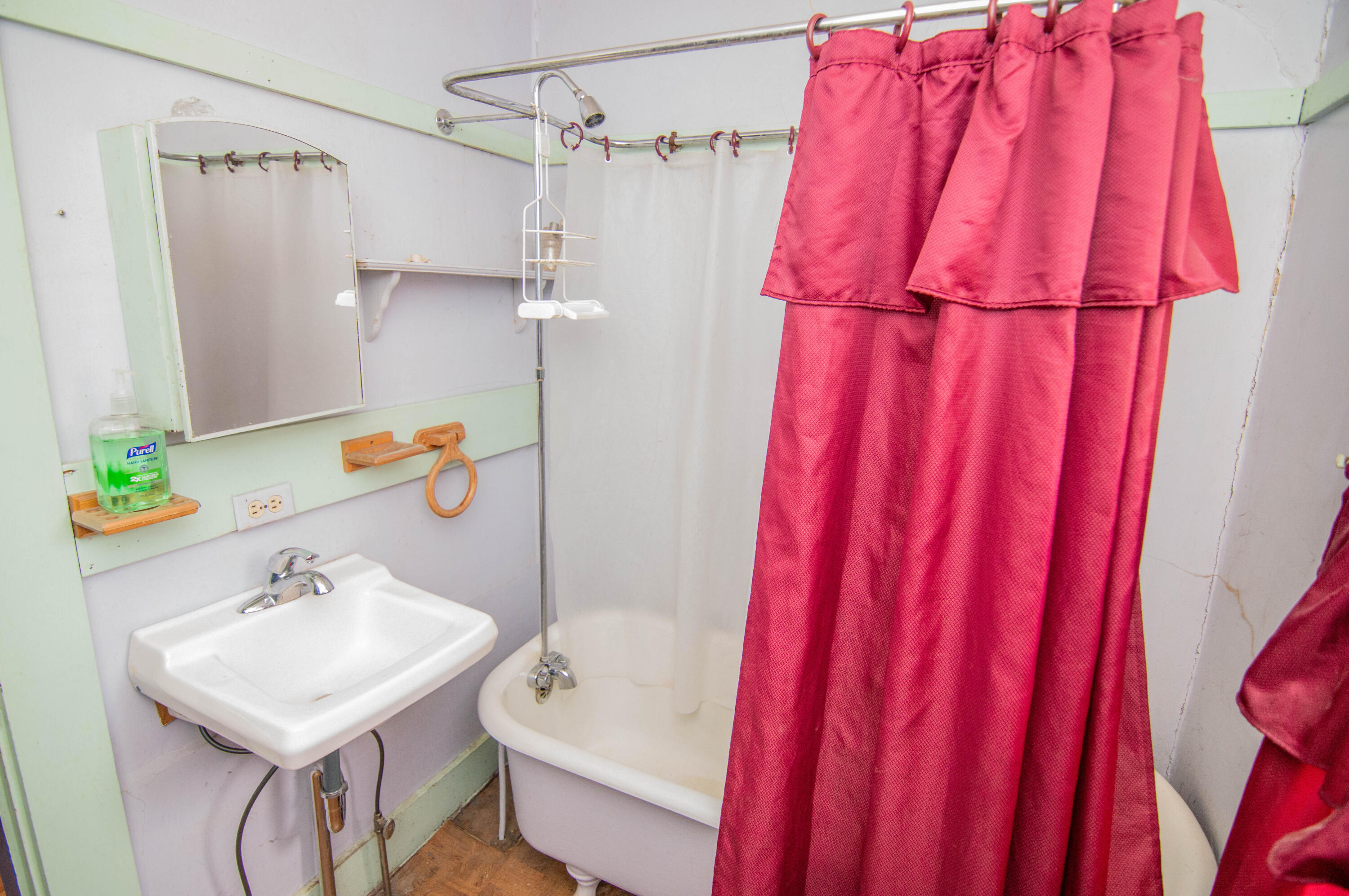 27 Reservoir Avenue Lewiston ME 04240