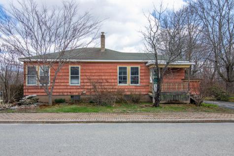 27 Reservoir Avenue Lewiston ME 04240