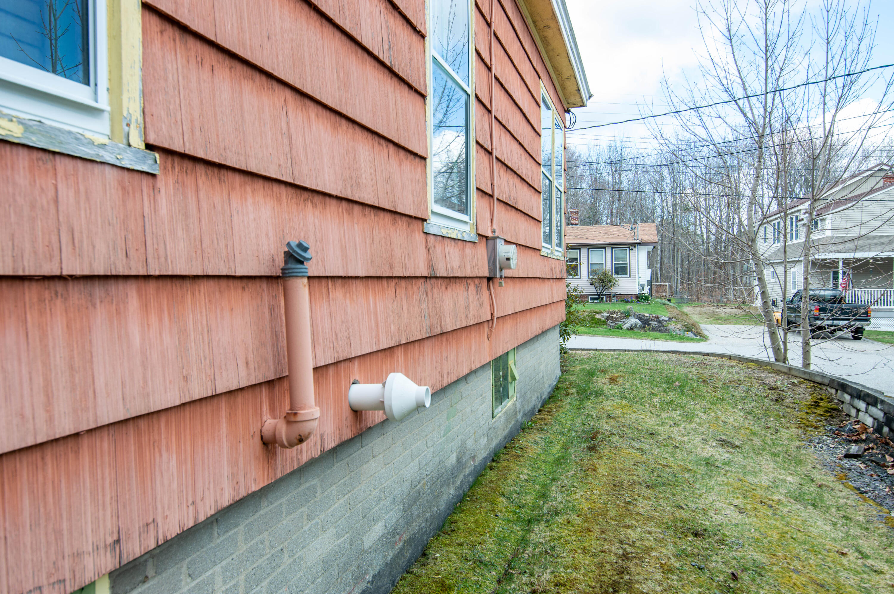 27 Reservoir Avenue Lewiston ME 04240