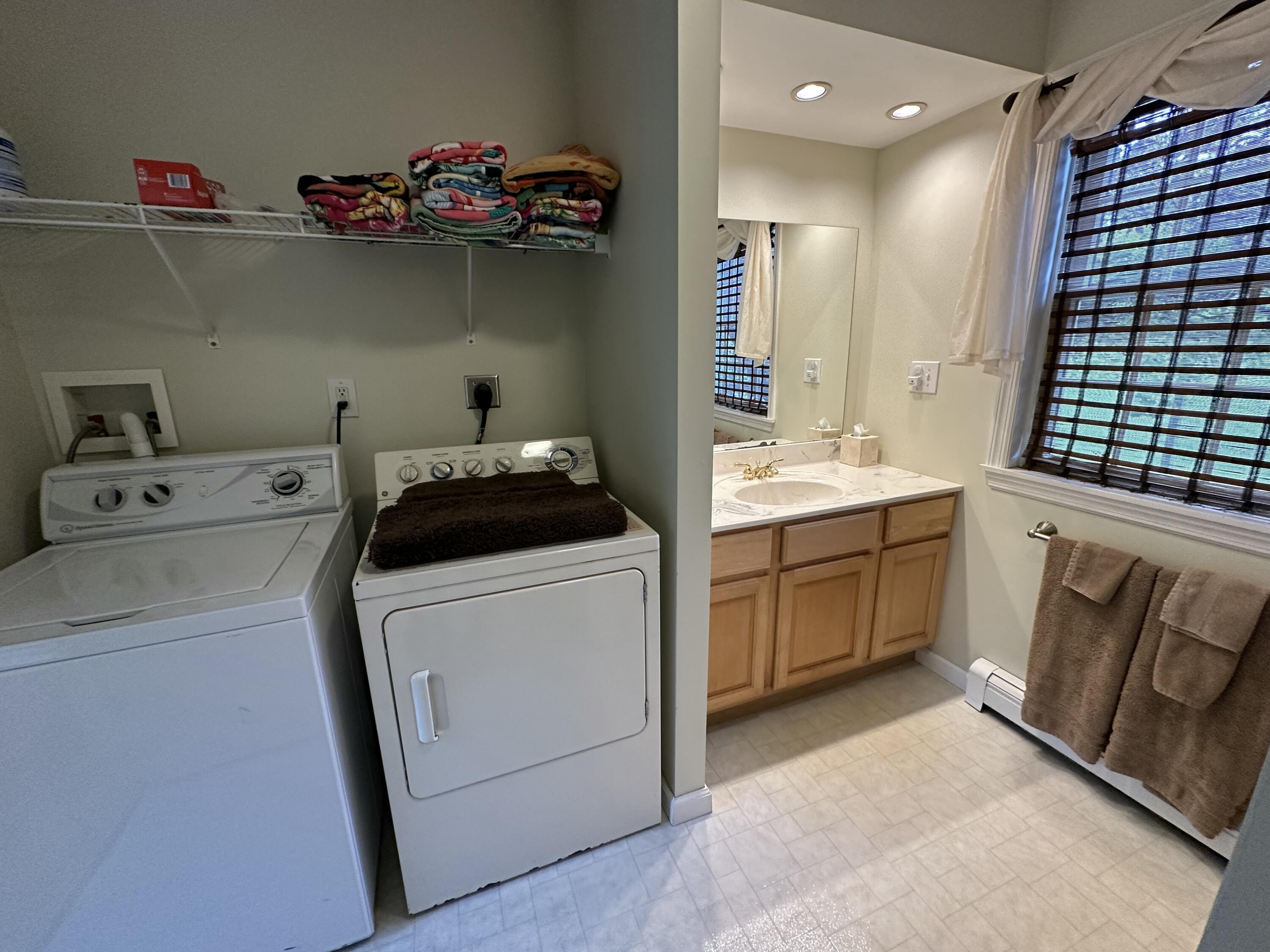 15 Cooley Lane Ogunquit ME 03907