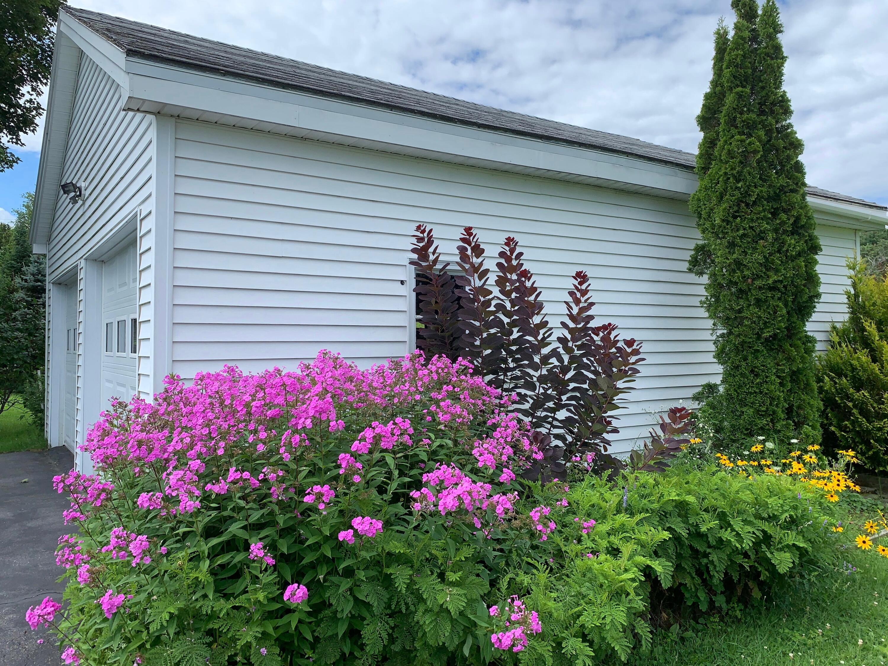 1261 Dexter Road Dover-foxcroft ME 04426