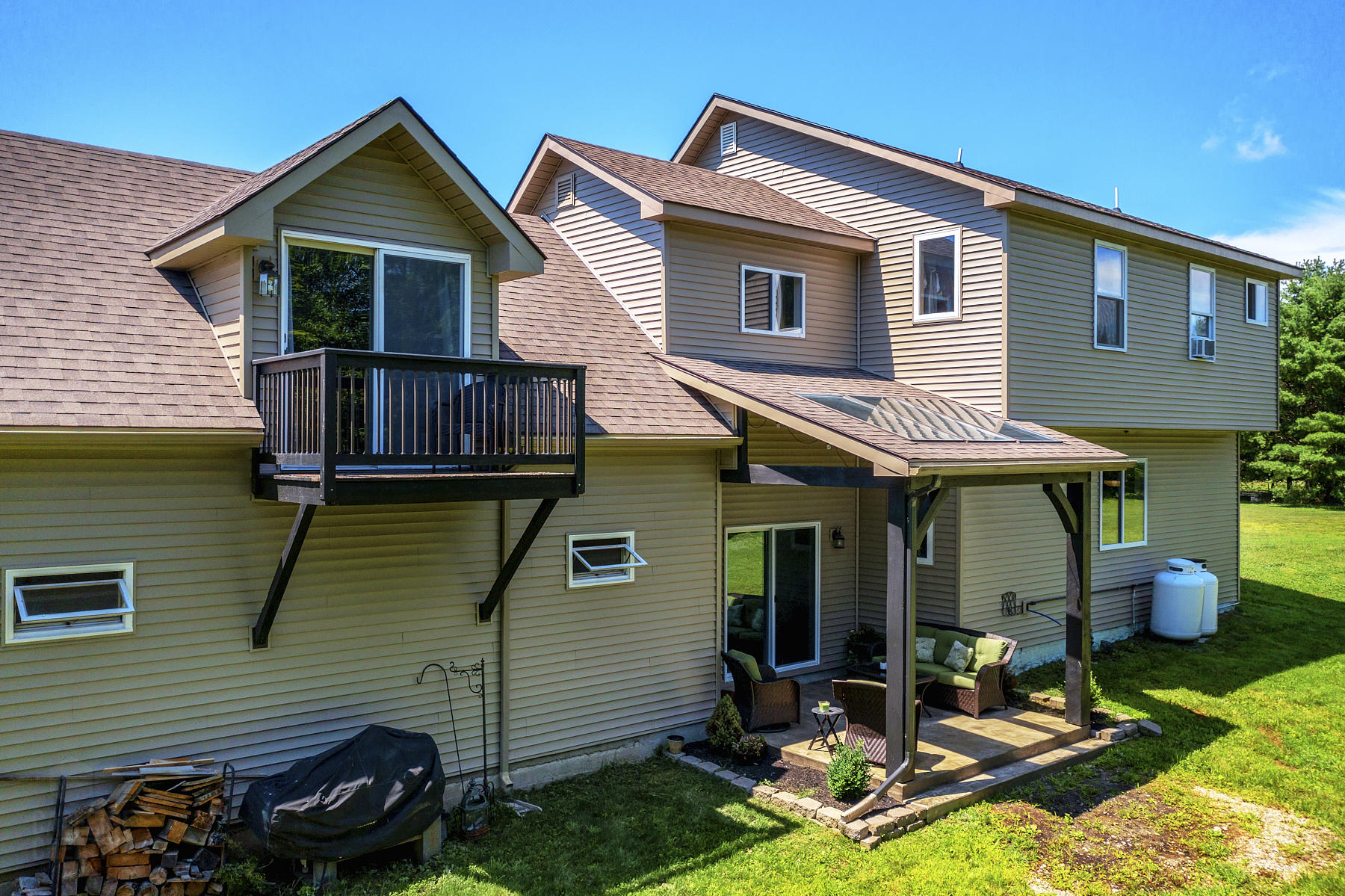 173 Dixon Road Clinton ME 04927