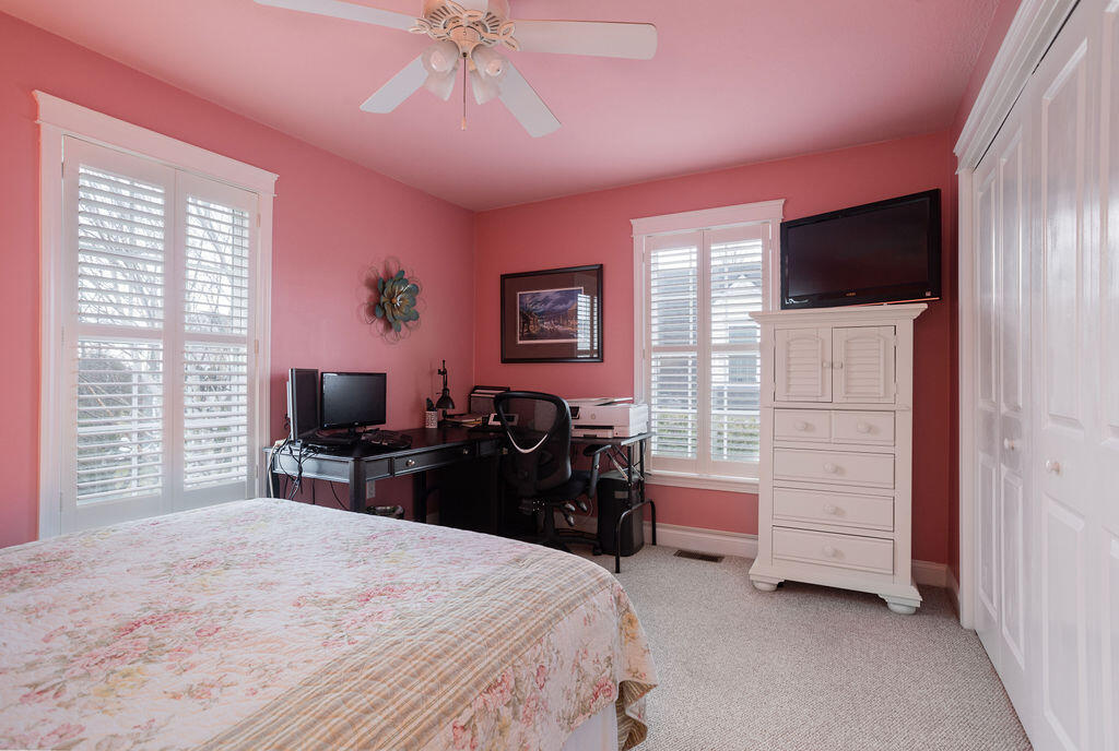 28 Fort Hill Avenue Extension York ME 03909