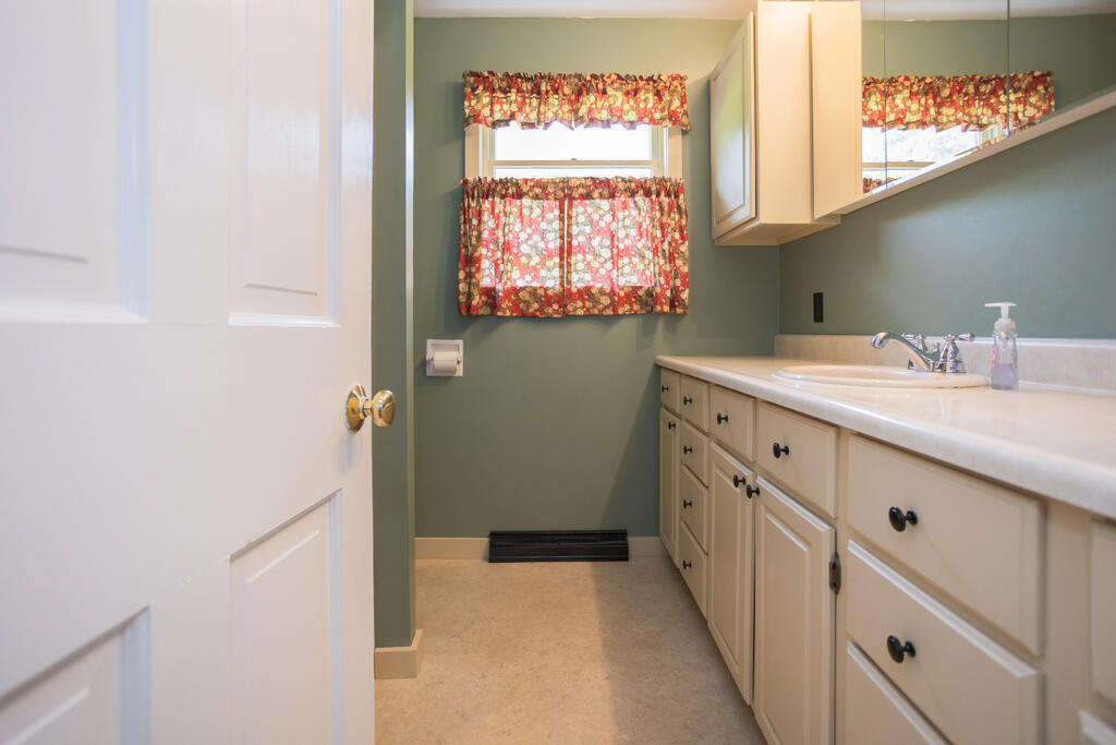 127 George Thomas Road Chesterville ME 04938