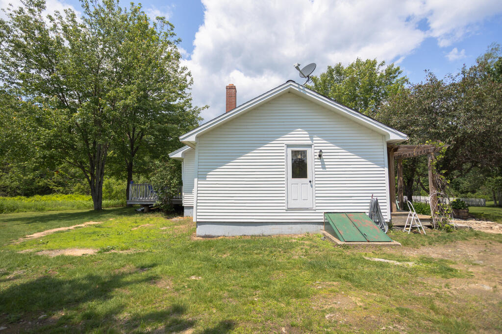 127 George Thomas Road Chesterville ME 04938