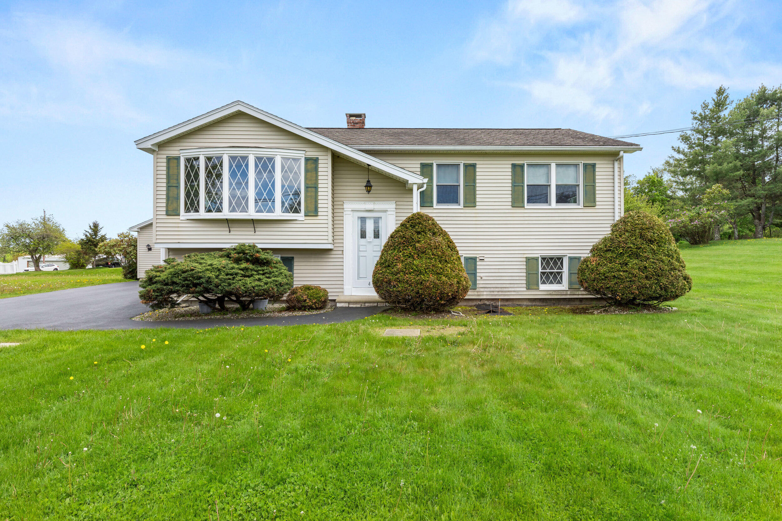 4 Shirley Lane Gorham ME 04038