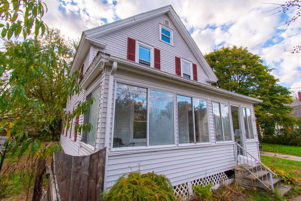 184 Whitney Street Auburn ME 04210