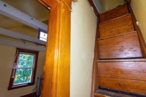 184 Whitney Street Auburn ME 04210