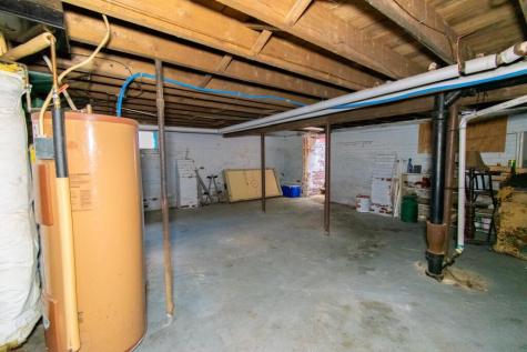 184 Whitney Street Auburn ME 04210