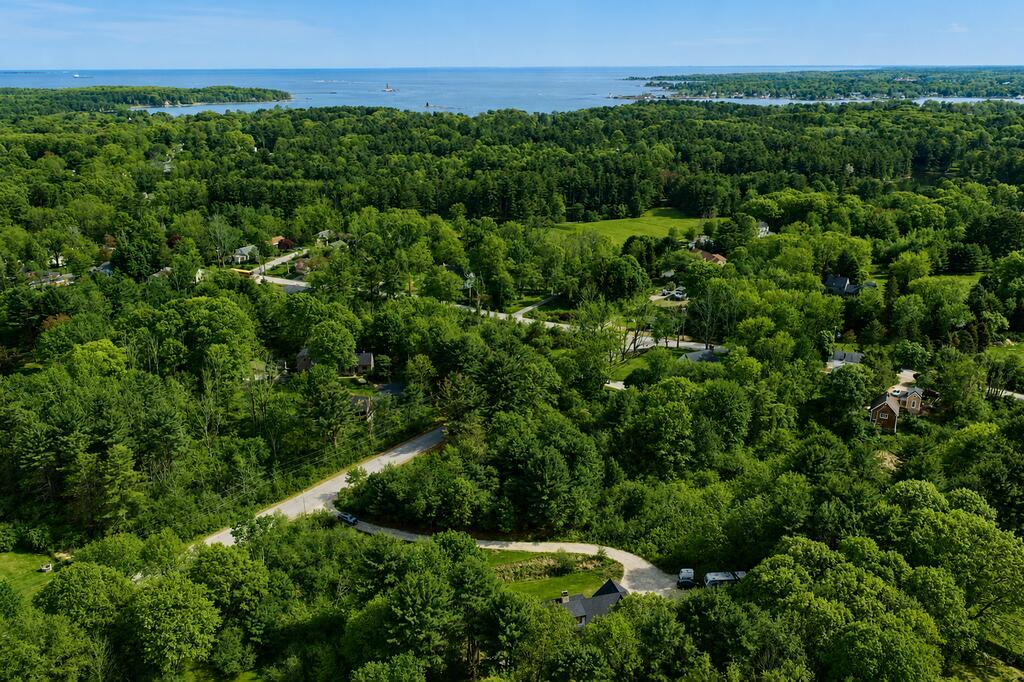 3 Bartlett Road Kittery ME 03905