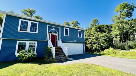 40 Ellis Court Bangor ME 04401