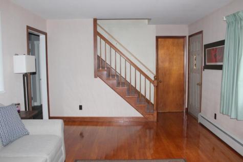 8 Smith Street Lewiston ME 04240