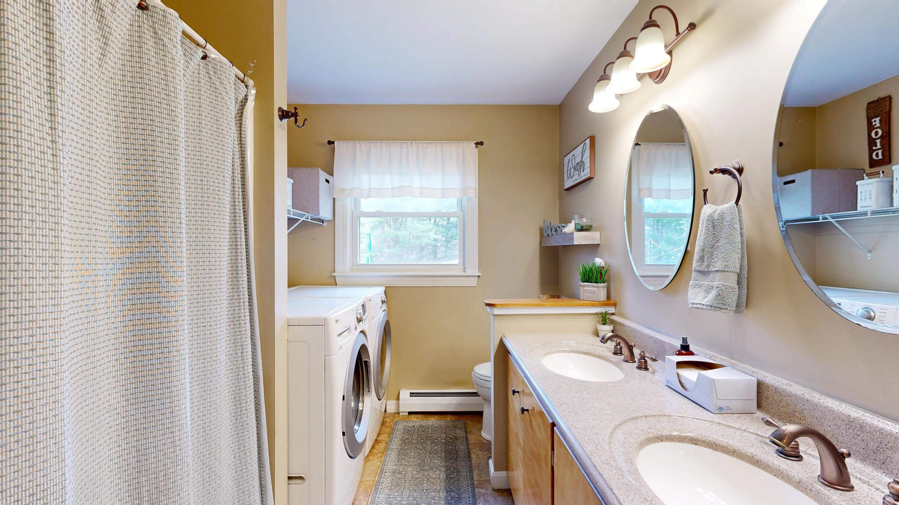 129 Old Lisbon Road Lewiston ME 04240