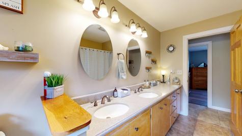 129 Old Lisbon Road Lewiston ME 04240