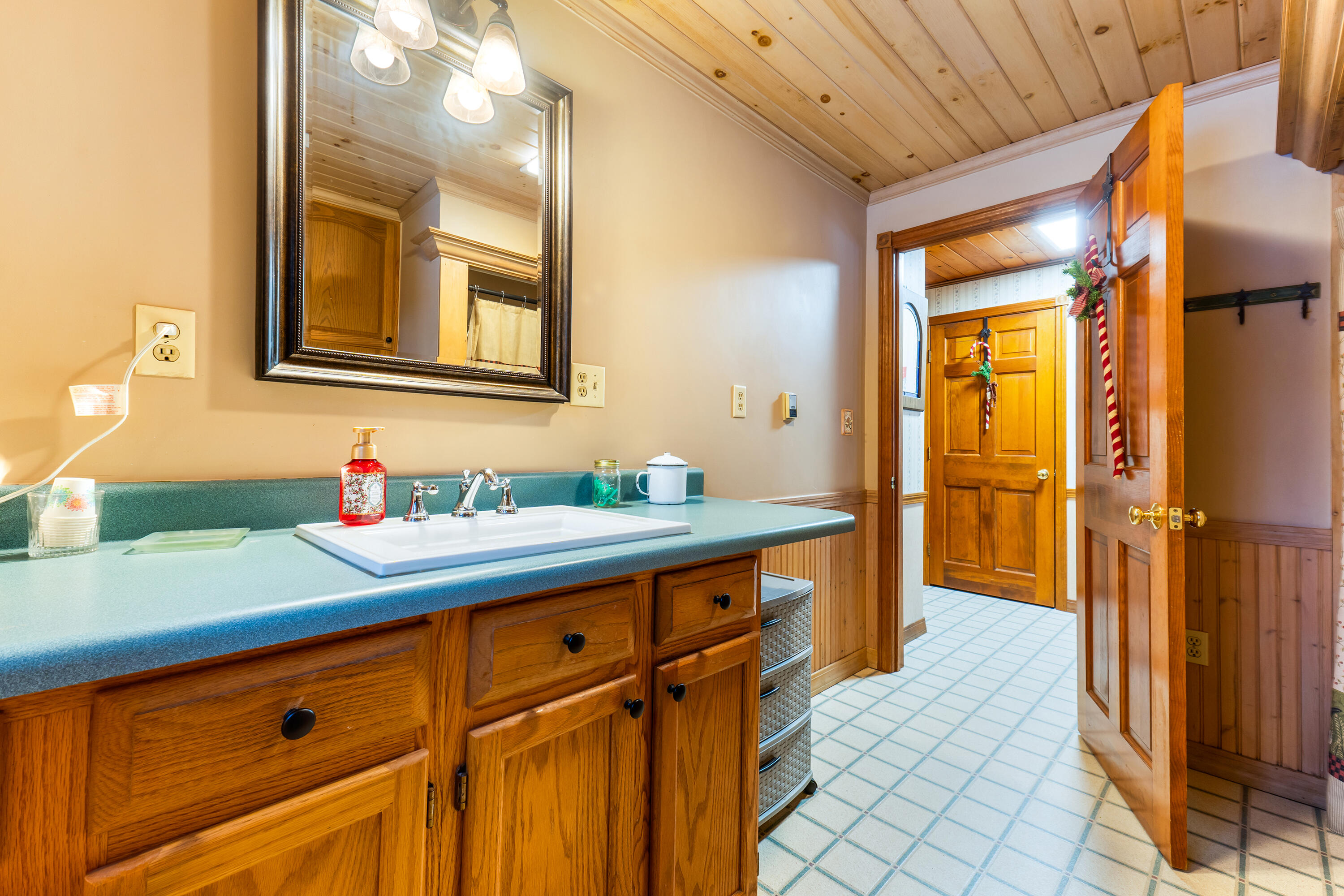 29 North Hill Road Buckfield ME 04220