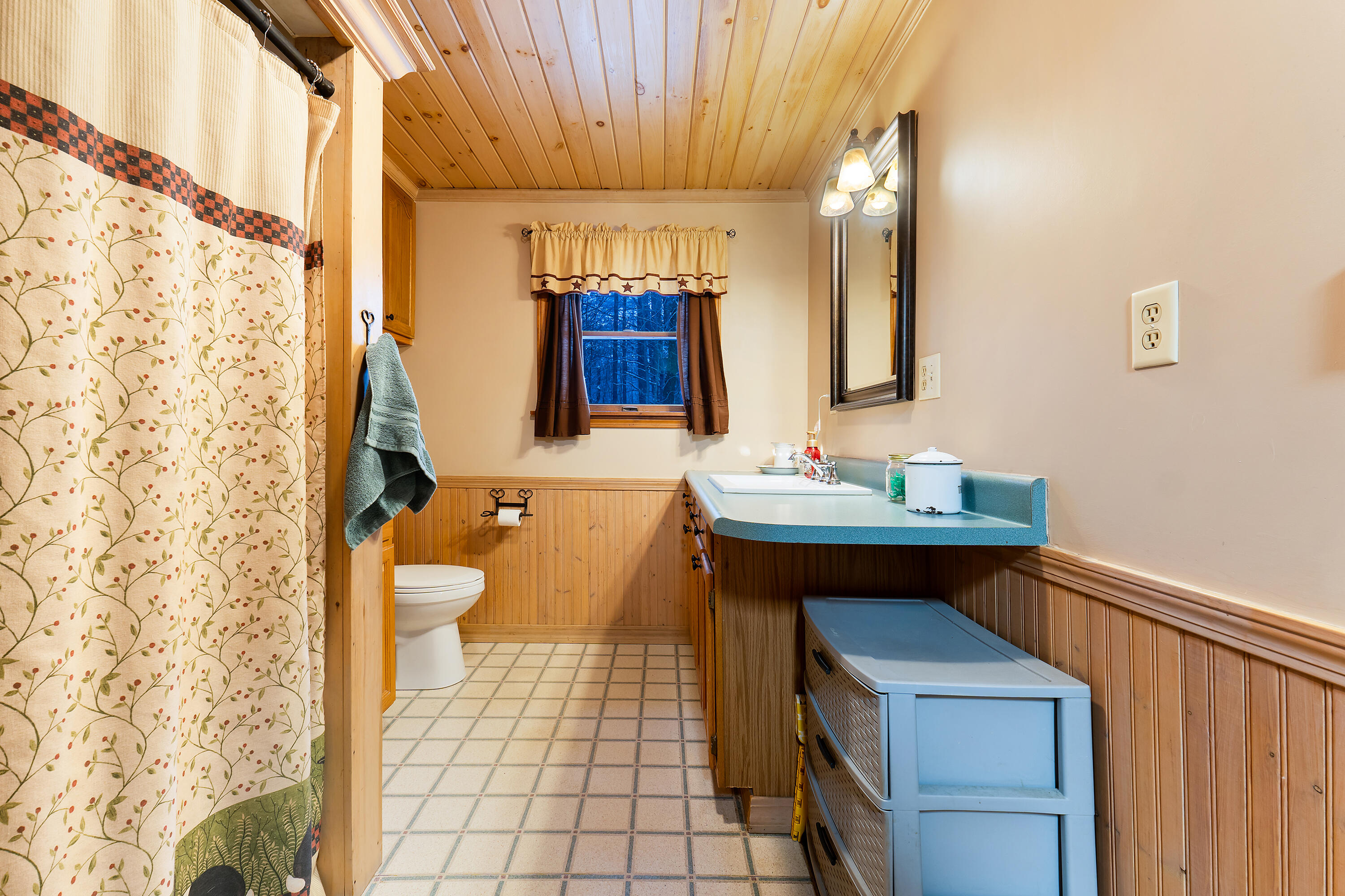 29 North Hill Road Buckfield ME 04220