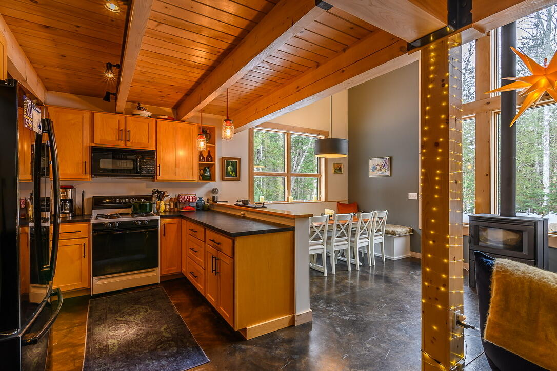 1021 Johnsons Circle Carrabassett Valley ME 04947