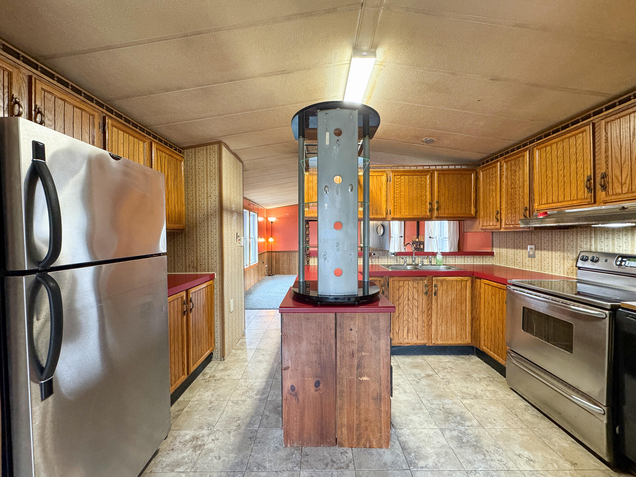 474 W Broadway Lincoln ME 04457
