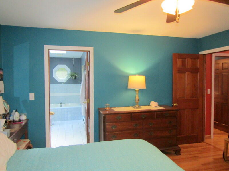 106 Cross Road Minot ME 04258