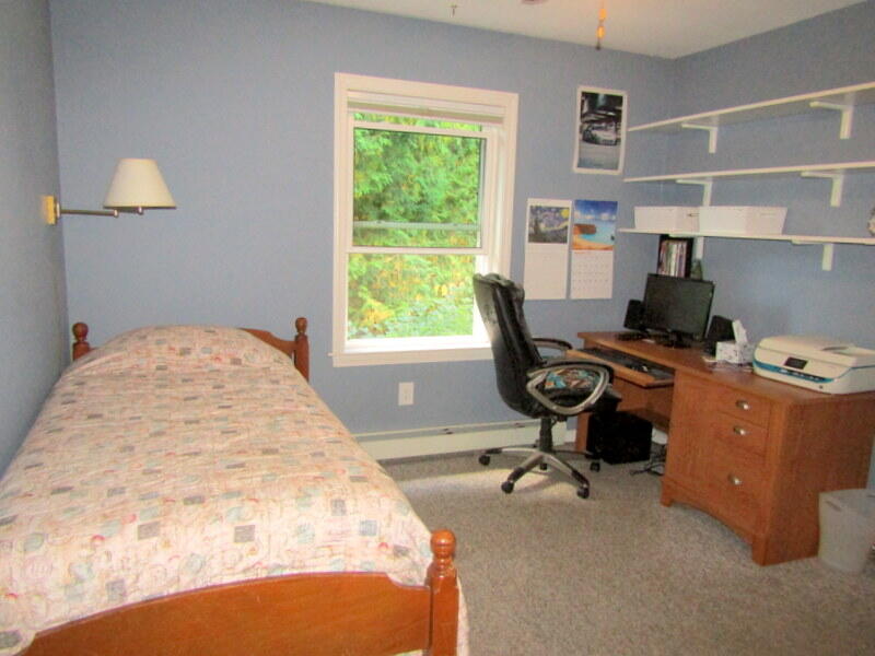 106 Cross Road Minot ME 04258